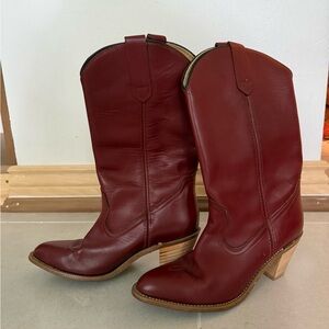 Vintage Frye - Women's Red Leather Cowboy Boots